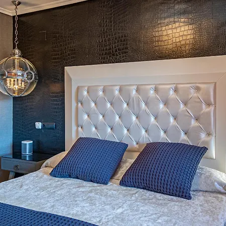 Marbella Oasis, Pool, Garden, Golf, Tennis, Padel, Gym, Sauna Apartment