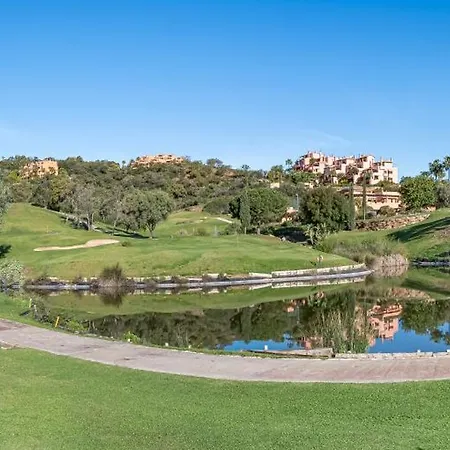 Marbella Oasis, Pool, Garden, Golf, Tennis, Padel, Gym, Sauna * Ojen