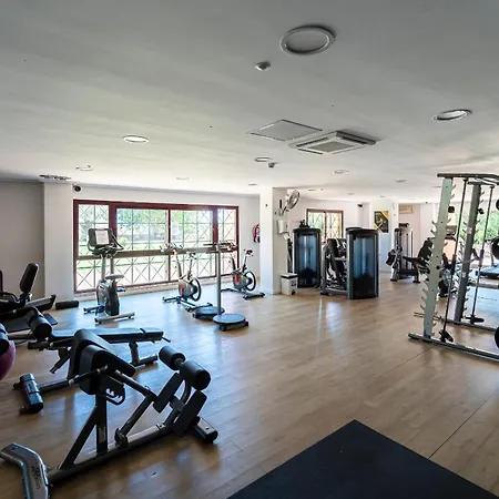 Apartment Marbella Oasis, Pool, Garden, Golf, Tennis, Padel, Gym, Sauna