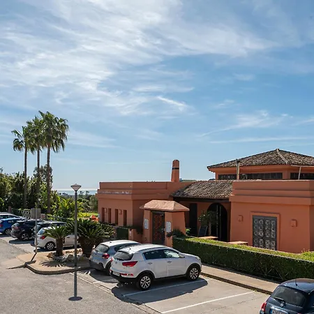 Apartment Marbella Oasis, Pool, Garden, Golf, Tennis, Padel, Gym, Sauna