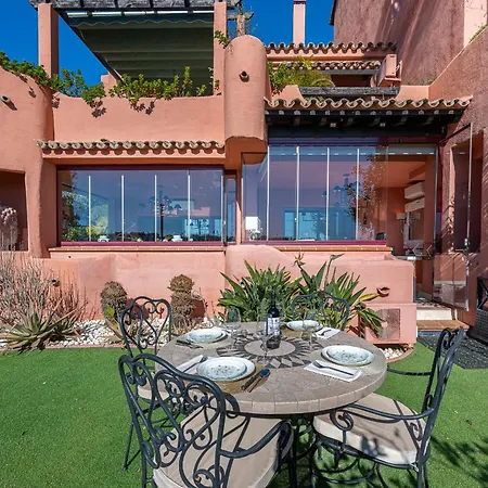 Marbella Oasis, Pool, Garden, Golf, Tennis, Padel, Gym, Sauna Apartment
